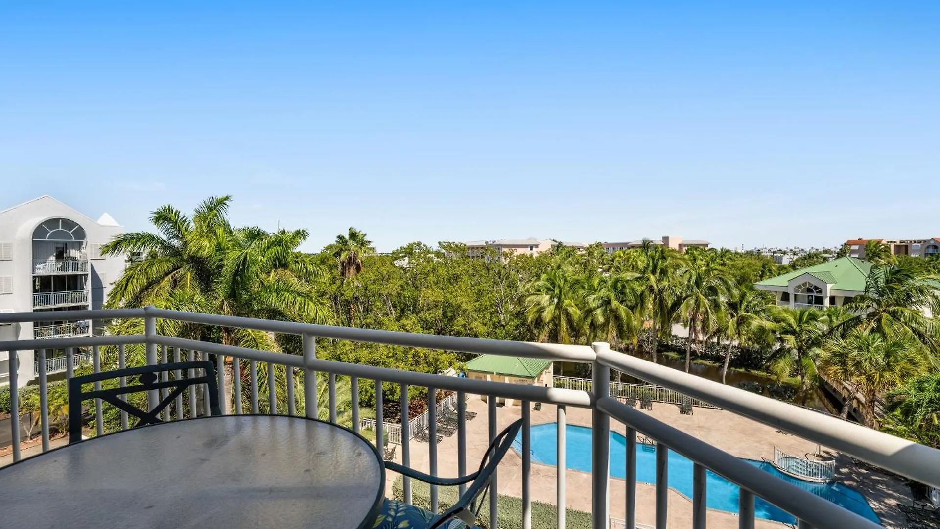 Sunrise Suites Paradise Escape #407 Key West Apartment