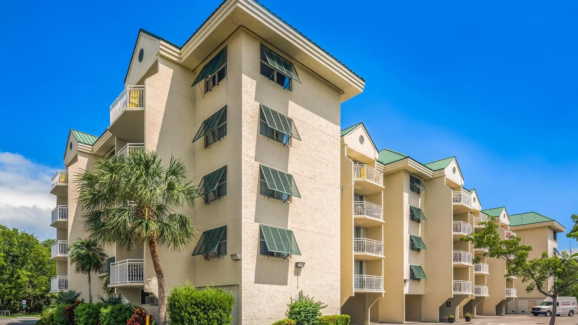 Sunrise Suites Paradise Escape #407 Key West Apartment
