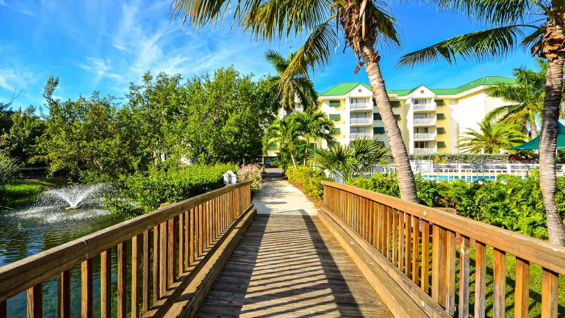 Sunrise Suites Paradise Escape #407 Key West Apartment